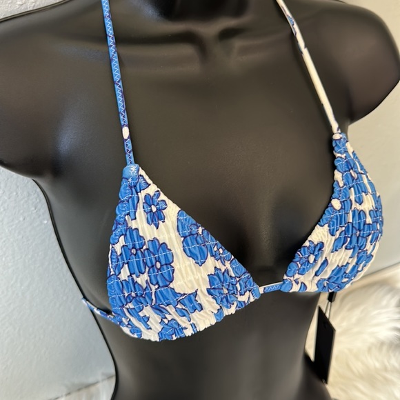 Blue floral ruffle string style swimsuit set from Triangl. - Picture 5 of 9